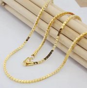 黄金项链越戴越长，到底是哪里出了问题？